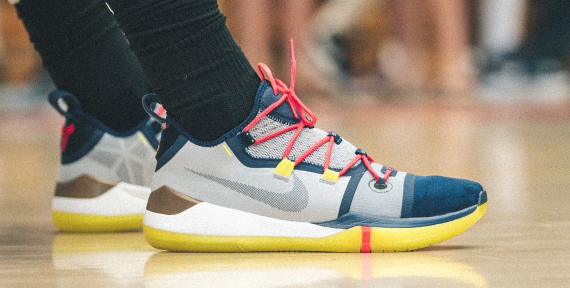 Lộ mẫu Nike Kobe mới toanh trên chân DeMar DeRozan