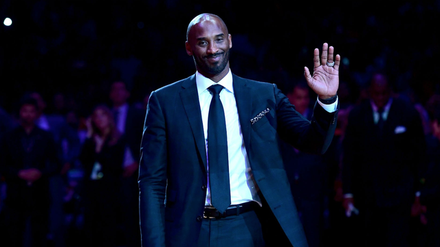 Nghi vấn Kobe Bryant x “Nhà giả kim” cho ra sách siêu hot về bóng rổ